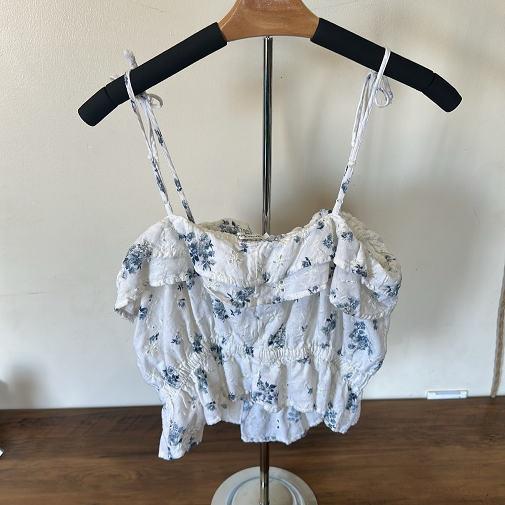 Floral Ruffle White Top - Picture 2 of 5